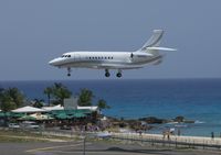 N283SL @ TNCM - N238SL over the tresh hold at TNCM - by Daniel Jef