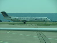 F-GPXD @ LFML - Fokker F28