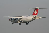 HB-IXT @ EBBR - Flight LX786 is descending to RWY 25L