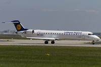 D-ACPK @ EDDF - departing via RW18W - by Friedrich Becker