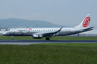 OE-IHC @ LOWL - New Embraer for Niki - by Jan Ittensammer