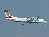 OE-LGL @ VIE - Brandnew plane - Austrians first Dash8-Q400 NEXTGEN approaching RWY 34 - probably one of the first pictures of that new plane at VIE! - by P. Radosta - www.austrianwings.info