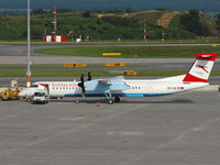 OE-LGL @ LOWW - Brandnew plane - Austrians first Dash8-Q400 NEXTGEN on the apron - probably one of the first pictures of that new plane at VIE!