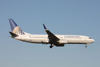 N54241 @ TPA - Continental 737-800