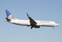 N76508 @ TPA - Continental 737-800