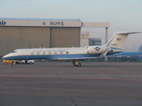 06-0500 @ EHAM - Spl East - by ghans