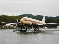 N130Q @ LAKE - Folsome Air Service, Greenville , ME. 24th International Sea Plane Fly In , 1997 Moosehead Lake, Greenville , Maine, USA Scan from photograp - by Henk Geerlings