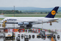 D-AIMA @ VIE - Pilot training from STR! - by Chris J