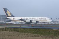 9V-SKH @ LFPG - on transit at CDG - by juju777
