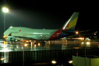 HL7413 @ LOWW - Asiana Cargo - by Artur Bado?