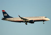 N120HQ @ KPHL - KPHL