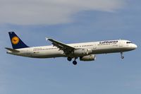 D-AISK @ EDDF - short final RW25R - by Friedrich Becker