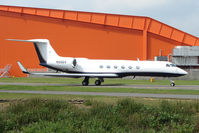 N100GV @ EGGW - 2000 Gulfstream Aerospace G-V, c/n: 600 at Luton - by Terry Fletcher