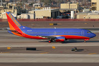 N620SW @ PHX - Southwest Airlines N620SW (FLT SWA812) taxiing to the gate after arrival from St. Louis Int'l (KSTL).