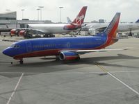 N692SW @ LAX - Being pushed back for taxiing to runway 24L - by Helicopterfriend