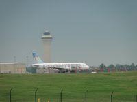 N925FR @ MCI - Taxiing to runway 19R - by Helicopterfriend
