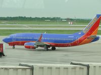 N366SW @ MCI - Taxiing to their terminal - by Helicopterfriend