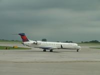 N901XJ @ MCI - Taxiing to 19R - by Helicopterfriend