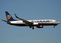 EI-DHT @ LFML - Landing rwy 31R - by Shunn311