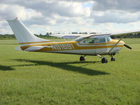 N91691 @ 4WI0 - This plane has been specially modified to accommodate skydiving with the removal of unneeded seats and the addition of a gull-wing exit door. - by Malcolm Paine