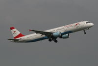 OE-LBA @ EBBR - Flight OS352 is taking off from RWY 07R
