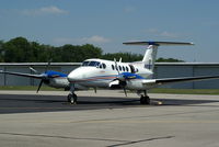 N891ES @ I19 - 1999 Kingair B200 - by Allen M. Schultheiss