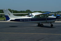 N737KC @ I19 - 1977 C172N - by Allen M. Schultheiss