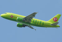 VP-BHQ @ VIE - S7 Airlines