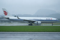 B-6131 @ LOWS - Very nice Visitor