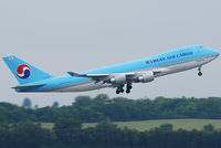 HL7438 @ VIE - Korean Air Cargo Boeing 747-4B5ERF - by Chris J