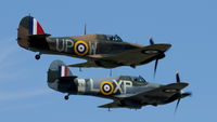 G-HHII @ EGBP - G-HHII and G-HUPW at The Cotswold Air Show June 2010