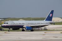 N463UA @ KORD - Airbus A320