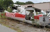 N8522G @ KLNC - Cessna 150F
