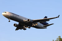 D-ALCB @ EDDF - Approaching rwy 07R - by Jens Achauer