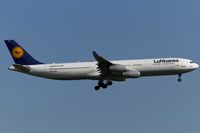 D-AIGA @ EDDF - short final RW07R - by Friedrich Becker