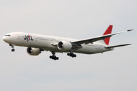 JA736J @ EDDF - Approaching rwy 25L after flight JL0407 from NRT
