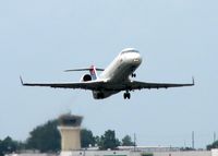 N906EV @ SHV - Off of 14 at Shreveport Regional.