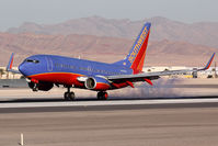 N496WN @ LAS - Southwest Airlines N496WN (FLT SWA495) from Cleveland-Hopkins Int'l (KCLE) landing RWY 25L.