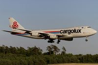 LX-VCV @ ELLX - short final RW24 - by Friedrich Becker