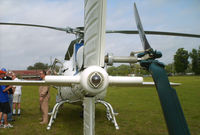 N186AE - Rear white navlight and tail rotor - by George A.Arana