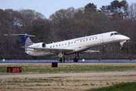 N13969 @ ORF - Continental Express (ExpressJet Airlines) N13969 (FLT BTA2723) from Newark Liberty Int'l (KEWR) landing RWY 23 in strong crosswind conditions.