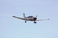 N4376H @ MGN - Landing RWY 28 - by Mel II