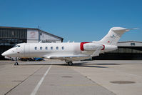 OE-HMK @ LOWW - Bombardeir BD100