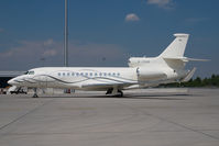 G-CNUK @ LOWW - Falcon 7X