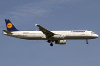 D-AIRM @ EDDF - short final RW07R - by Friedrich Becker