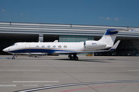 N51FL @ LOWW - Gulfstream 5
