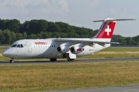 HB-IYT @ ELLX - taxying to the holding point RW24 - by Friedrich Becker