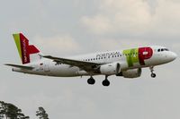 CS-TTA @ ELLX - short final RW24 - by Friedrich Becker