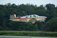 N9253Q @ I19 - 1971 Beech V35B