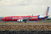 VH-VUN @ YSSY - At Sydney - by Micha Lueck